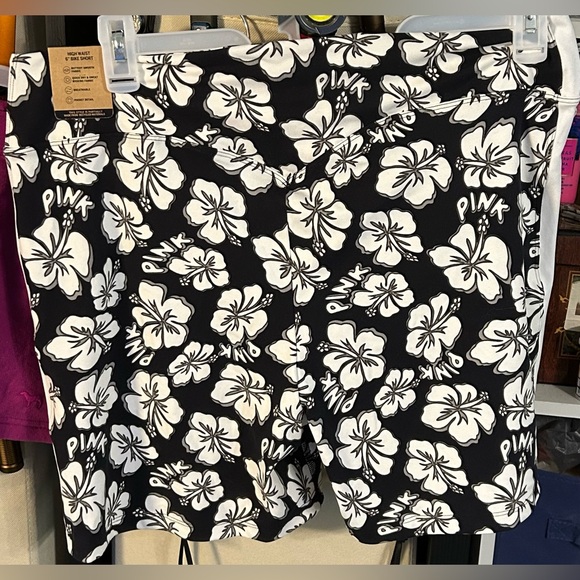 VS Pink Shorts XXL - Picture 5 of 5
